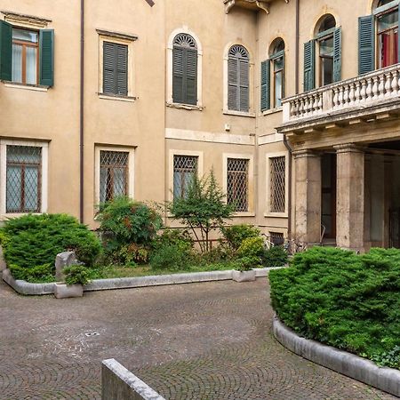 Antica Residenza Adua Leilighet Verona Eksteriør bilde